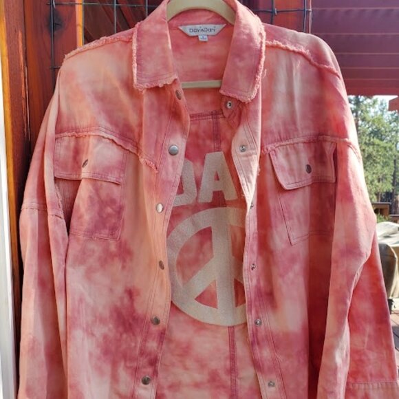 Oversized Small Pink & Cream Shacket with Cream Plush Peace Sign & Snap Front - Picture 4 of 5